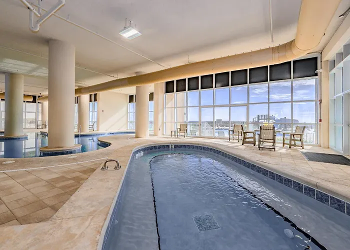 Phoenix Gulf Towers 904 Apartment *