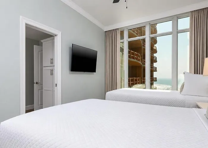 Phoenix Gulf Towers 904